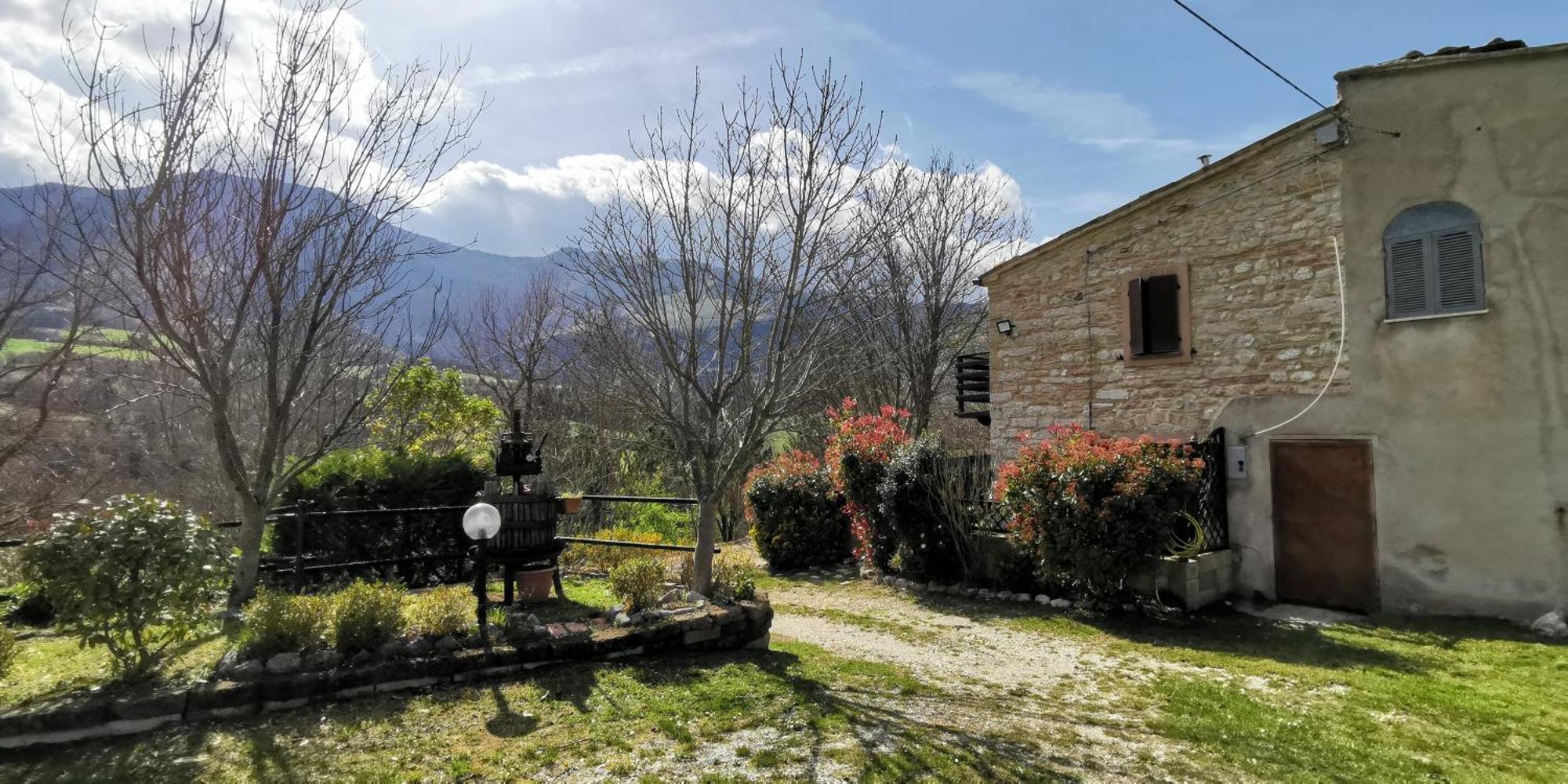 La Casetta Di Gino E Marcella Sassoferrato Luaran gambar